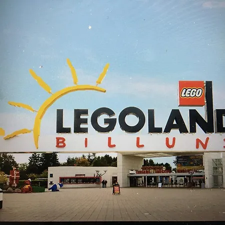 Molvangvej 2 *